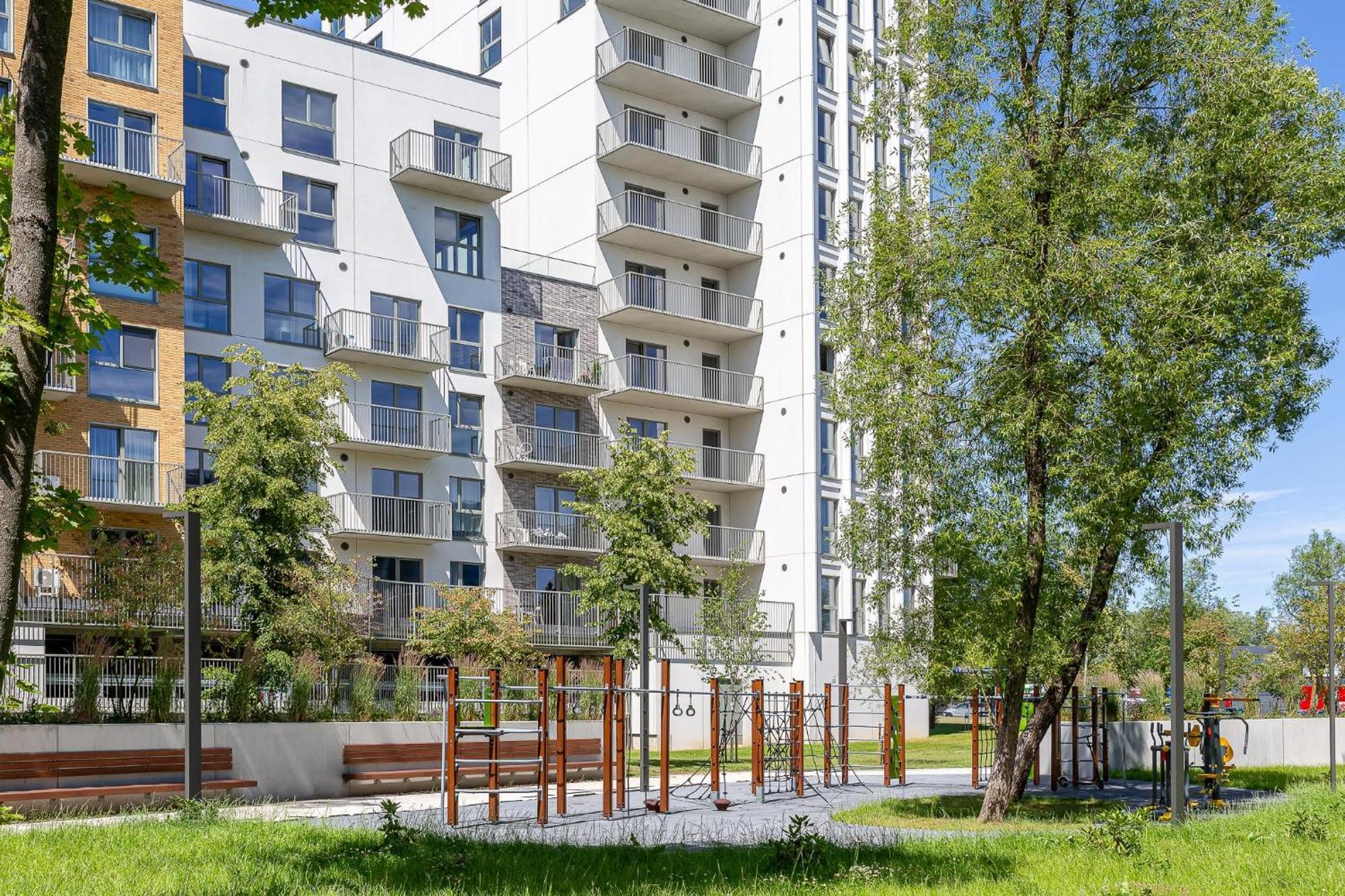 Cohost I New W-balcony I Air Condition I Free Parking & Netflix I By Botanical Park * Kowno