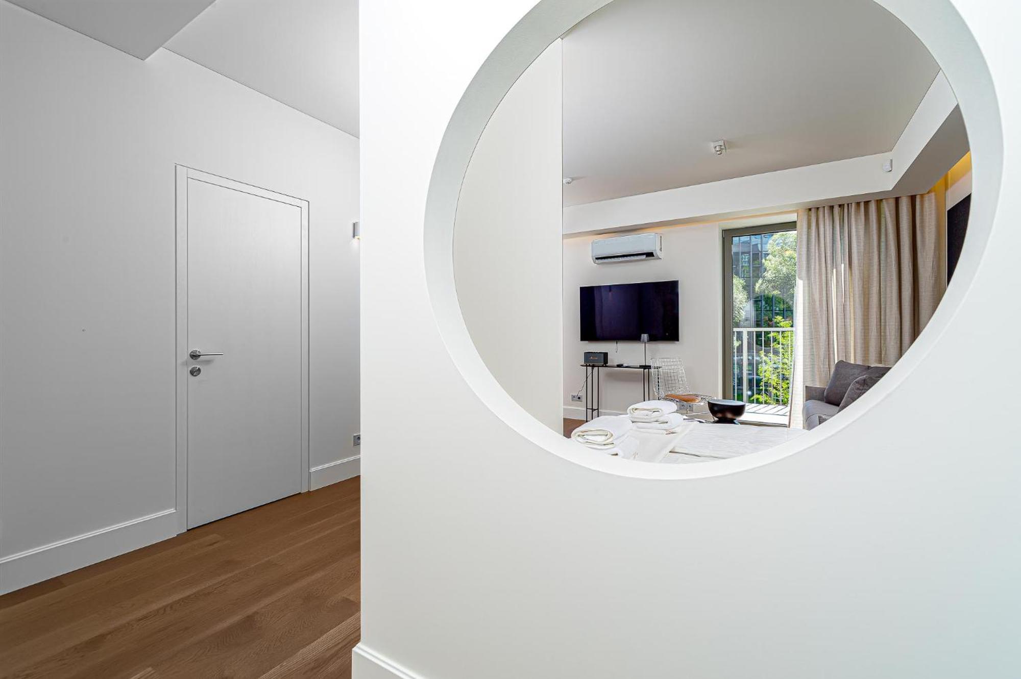 Cohost I New W-balcony I Air Condition I Free Parking & Netflix I By Botanical Park Apartament Kowno