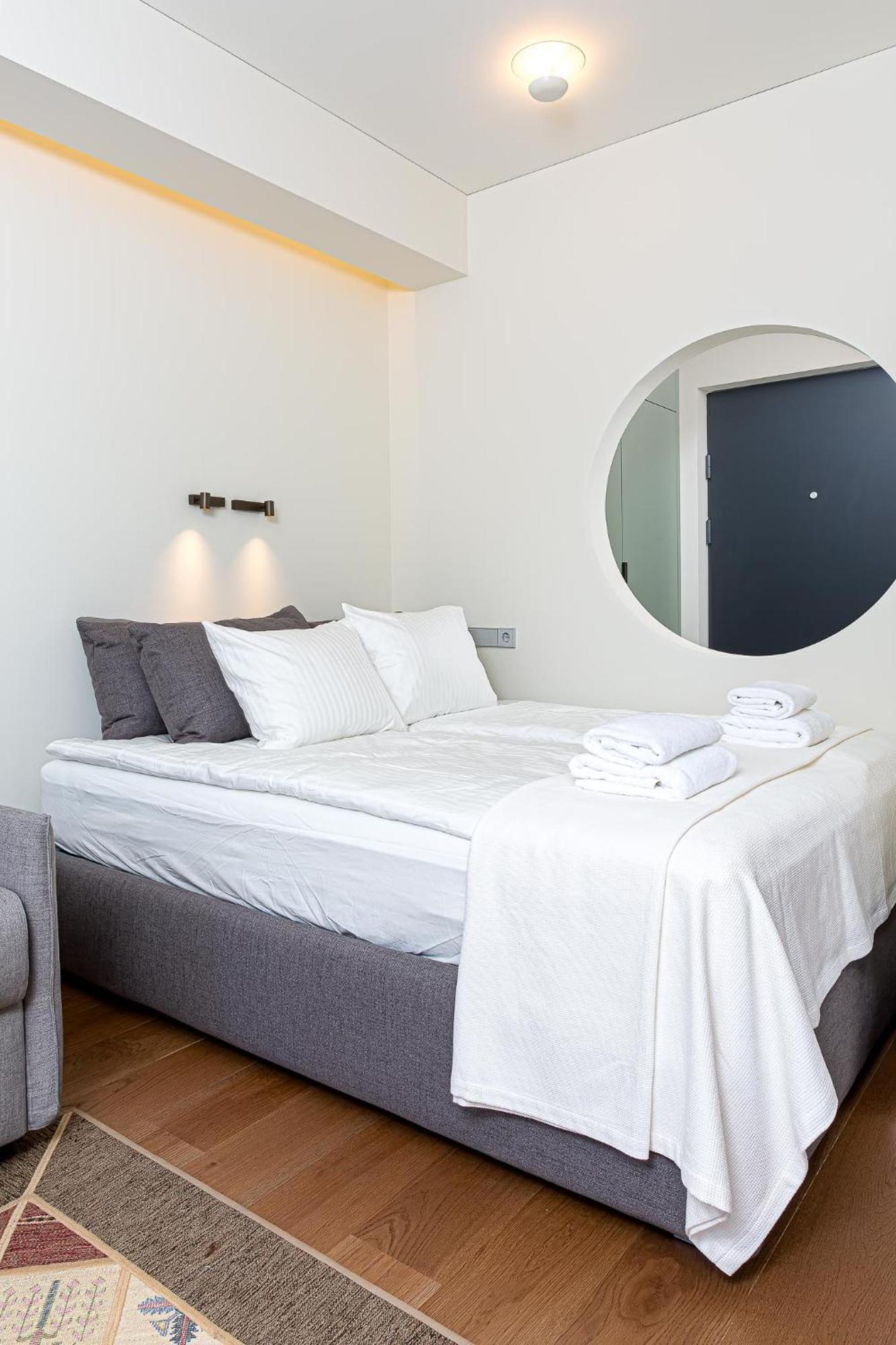 Cohost I New W-balcony I Air Condition I Free Parking & Netflix I By Botanical Park * Kowno