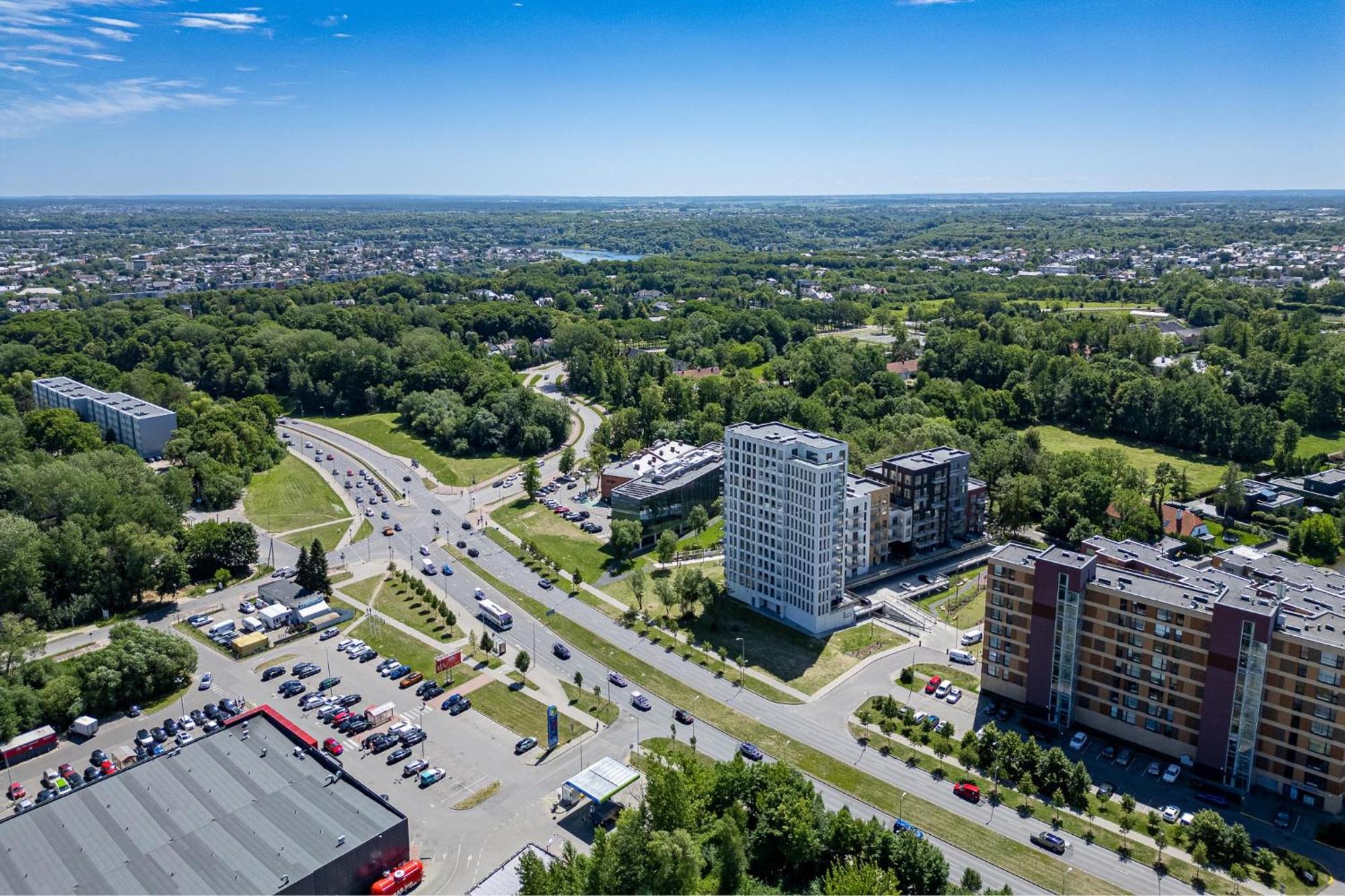 Cohost I New W-balcony I Air Condition I Free Parking & Netflix I By Botanical Park Apartament Kowno